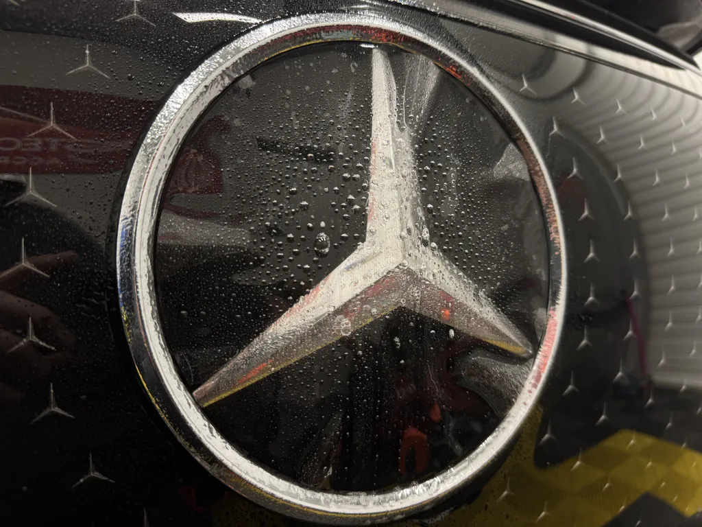 Mercedes EQS