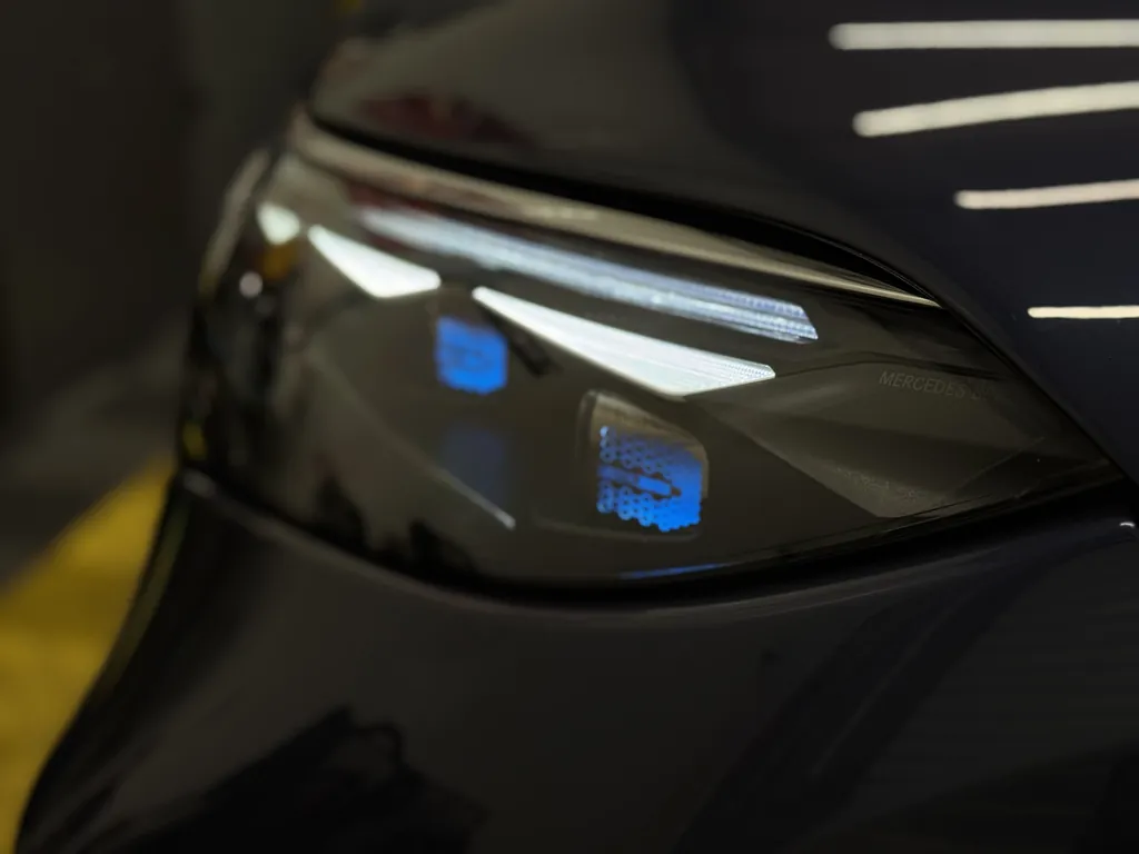 Mercedes EQS